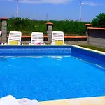 марна - Marna Villa *